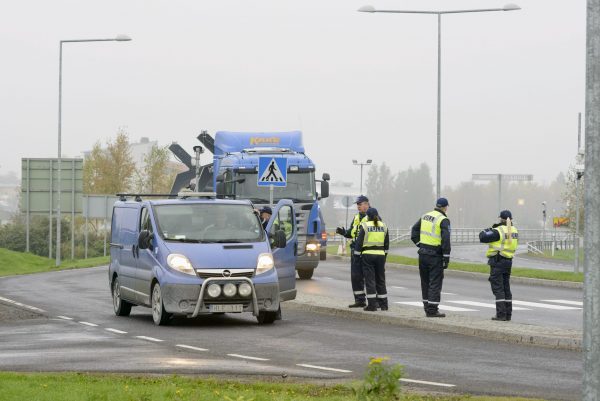 Ρώσοι τουρίστες: «Πόρτα» από χώρες της Βαλτικής και Πολωνία