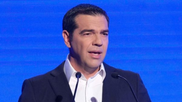 Τσίπρας: «Η κυβέρνηση δίνει τα κόκκινα δάνεια της μεσαίας τάξης στους Πάτσηδες για πλειστηριασμούς»