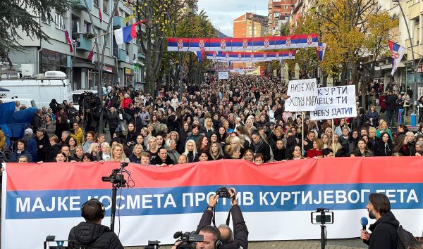 Γιατί κλιμακώνεται η ένταση ανάμεσα σε Κόσοβο και Σερβία;