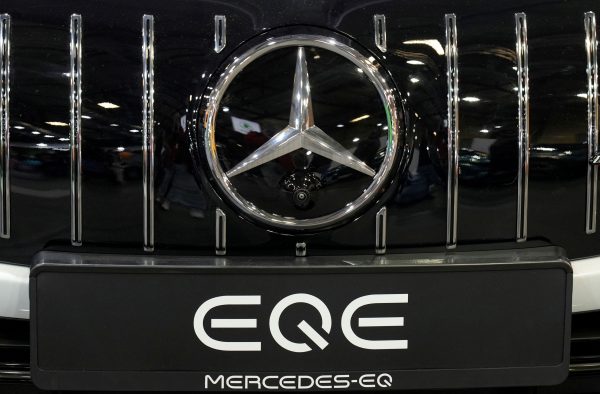 Mercedes: Διπλασιάζει την παραγωγή ηλεκτρικών κινητήρων