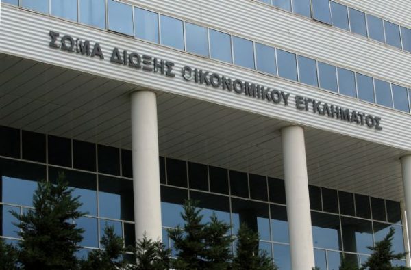 ΣΔΟΕ: Απάτες ύψους 150 εκατ. ευρώ με λαθρεμπόριο καυσίμων, e-shop και εικονικά τιμολόγια