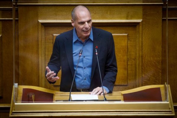 Βαρουφάκης: Ο προϋπολογισμός κωδικοποιεί το ταξικό μίσος της «Μητσοτάκης ΑΕ»