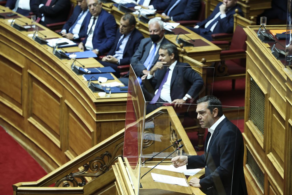 Πρόταση μομφής: Μάχη μέχρις εσχάτων μεταξύ Μητσοτάκη και Τσίπρα