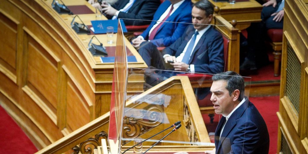 Μετά την πρόταση μομφής: Η πολιτική ζωή σε σταυροδρόμι