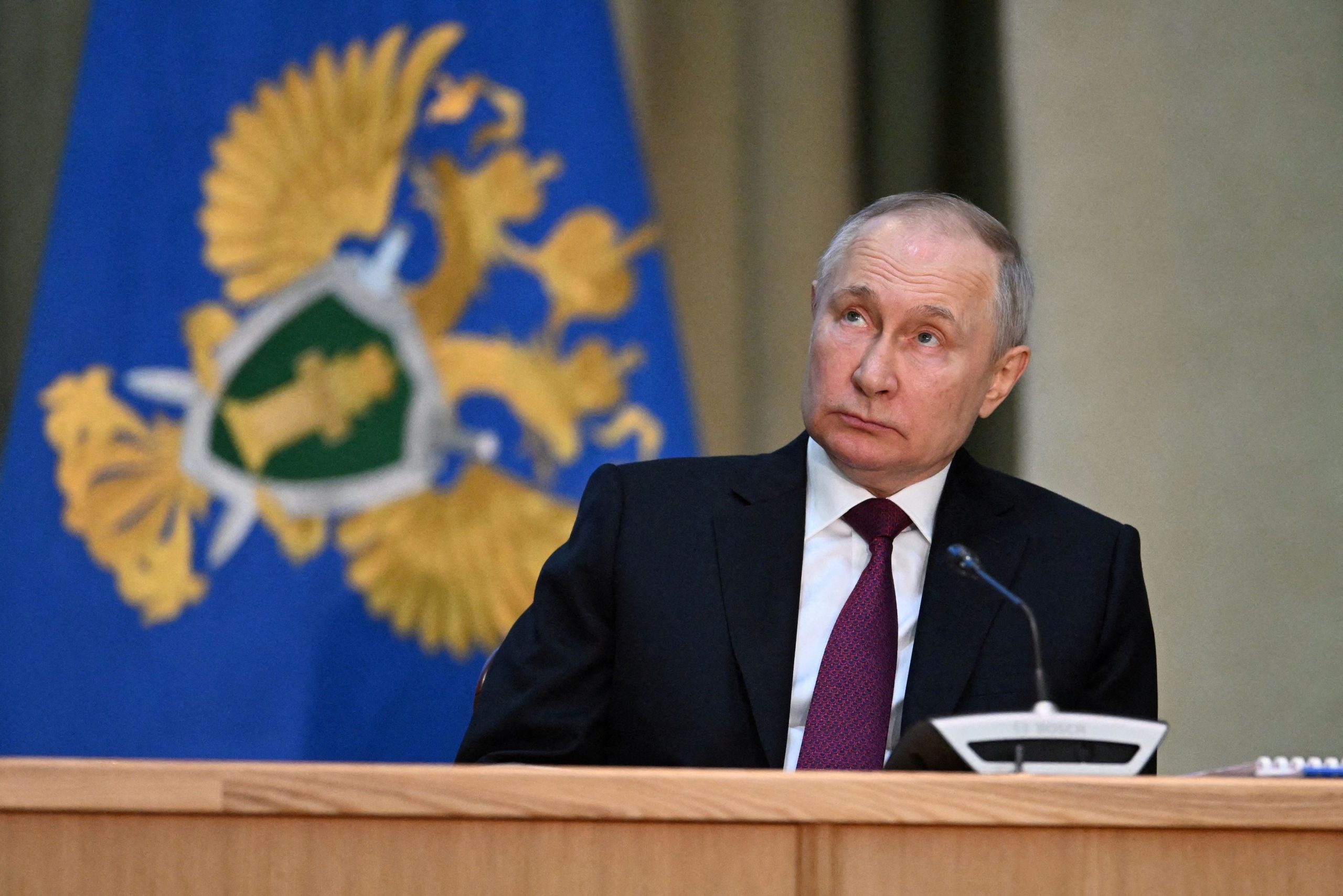 «Κ…χαρτο» το ένταλμα σύλληψης του Πούτιν λέει ο Μεντβέντεφ