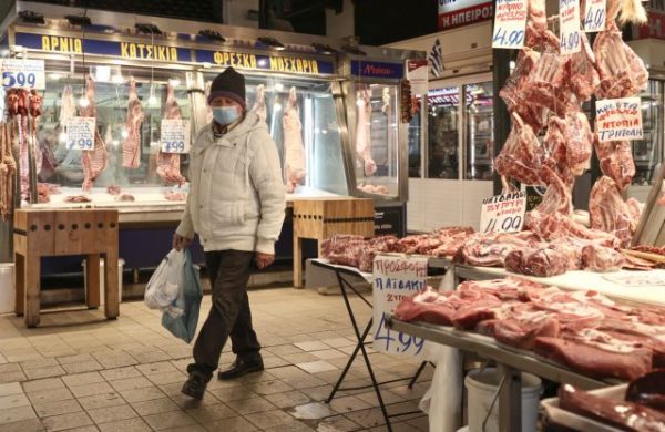 Καλάθι του Πάσχα: Πρεμιέρα με αντιπαραθέσεις – Τι θα περιλαμβάνει – Αντιδράσεις από κτηνοτρόφους