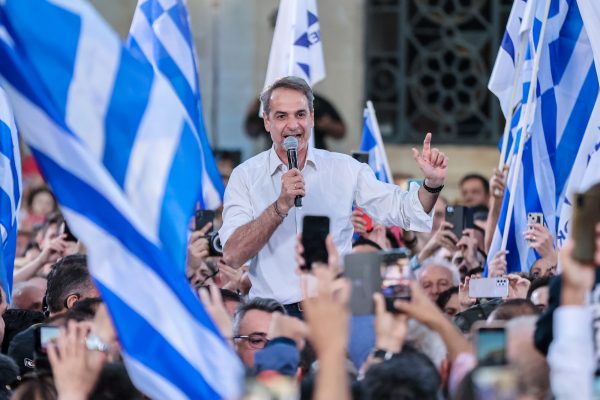 Μητσοτάκης: Με αυτοδύναμη ΝΔ μείωση φόρων, αύξηση μισθών και συντάξεων