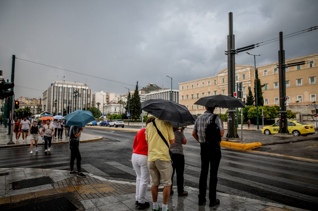 Καιρός: Βροχές και καταιγίδες την Πέμπτη – Δείτε σε ποιες περιοχές