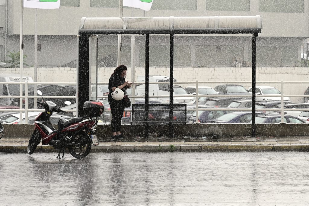 Καιρός: Νέα επιδείνωση με ισχυρές βροχές και καταιγίδες