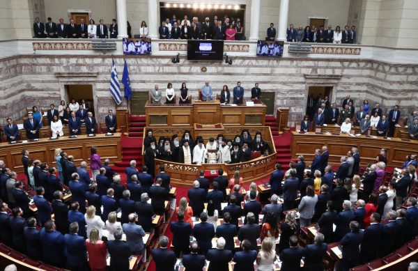 Στις 12:00 η εκλογή του προεδρείου της Βουλής