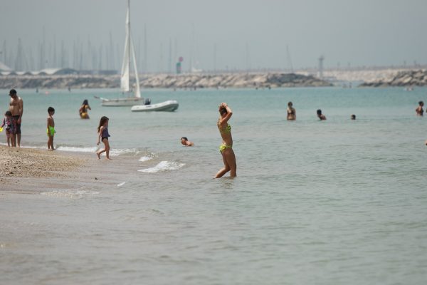 Ισχυρό κύμα καύσωνα από την επόμενη εβδομάδα – Πού θα σημειωθούν τα πρώτα 40άρια [Δείτε χάρτη]