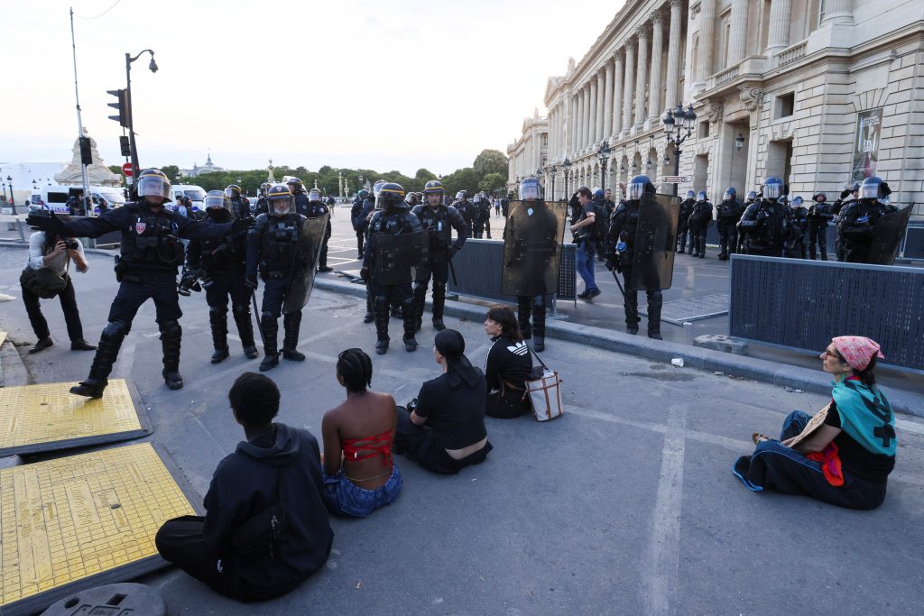 Γαλλία: «Η εξέγερση της γης» συνεχίζεται