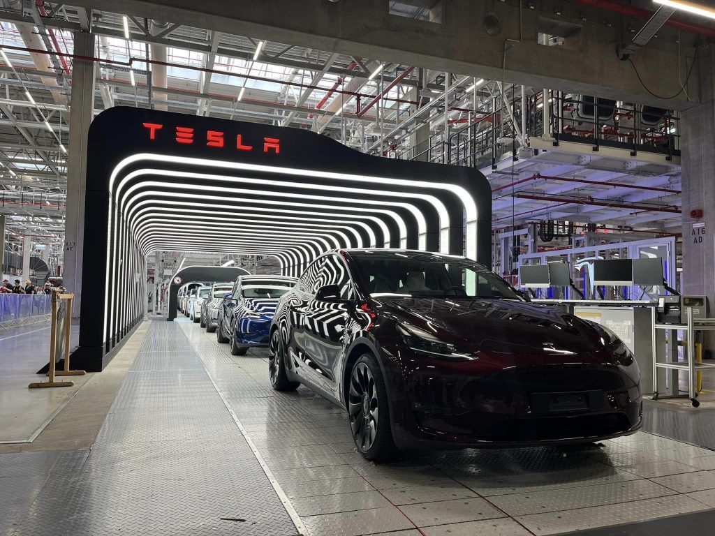 Tesla: Το μερίδιο αγοράς της στην Κίνα συρρικνώθηκε τον Απρίλιο