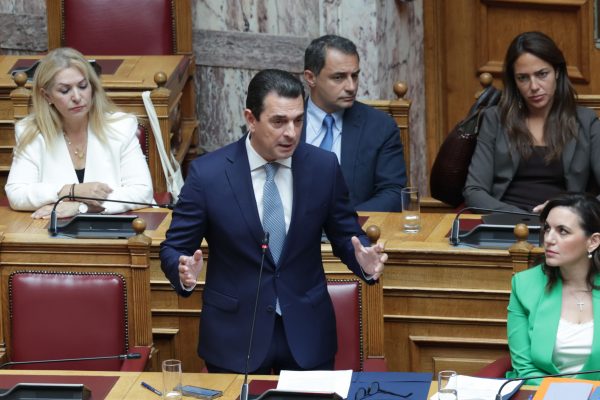 Σκρέκας: Έλεγχοι για την ακρίβεια και πρόστιμα για ΠΟΠ προϊόντα-«μαϊμού»