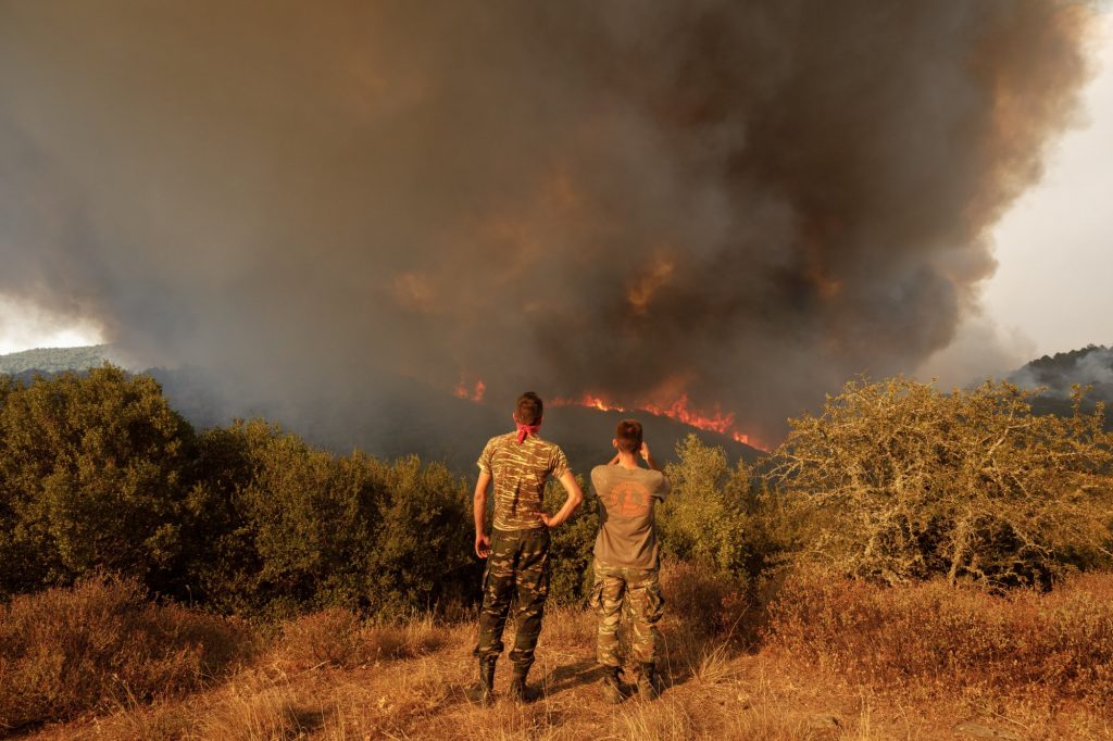 Φωτιά: Για ένατη μέρα φλέγεται ο Έβρος, τρέμουν την αλλαγή των ανέμων – Η κατάσταση στα πύρινα μέτωπα