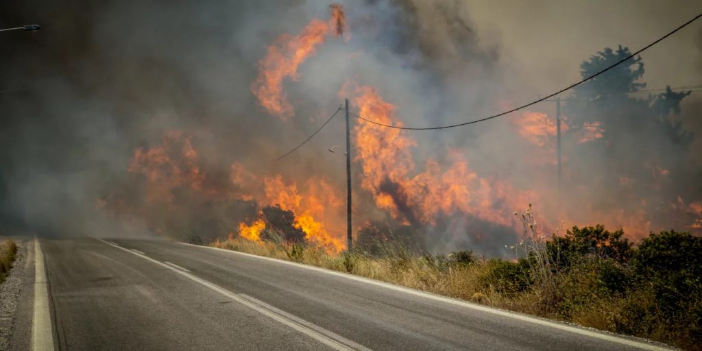 Ρεύμα: Η μάχη για την ευστάθεια του συστήματος απέναντι στις φωτιές – Οι χειρισμοί ΑΔΜΗΕ και ΔΕΔΔΗΕ