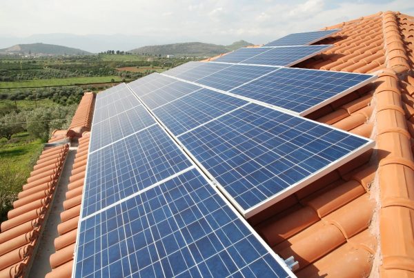 net metering: Οι πάροχοι ρεύματος ζητούν από τον ΔΕΔΔΗΕ την άμεση εκκαθάριση των συναλλαγών