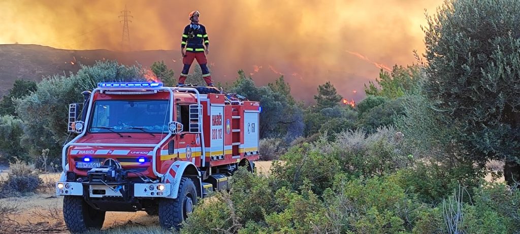 “Thank you for doing your best”: Rhodes girl’s drawing thanking Slovak firefighters