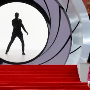 James Bond: Ποιος θέλει να σφετεριστεί το όνομα του θρυλικού πράκτορα