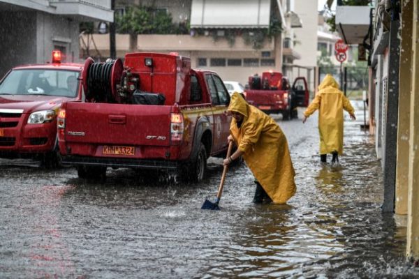 Πολιτική Προστασία: Τα Σώματα Ασφαλείας στον «πόλεμο» με τα ακραία καιρικά φαινόμενα