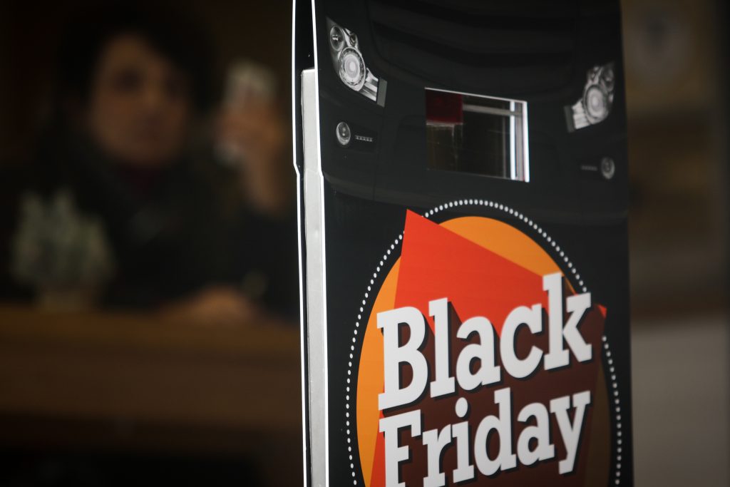 Black Friday – Cyber Monday: Ξεκινά η αντίστροφη μέτρηση – Αισιοδοξία αλλά με… μέτρο για την εμπορική κίνηση