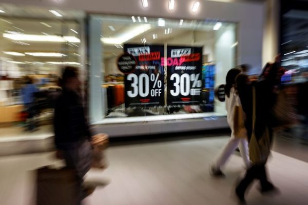 ΕΣΕΕ: Στα περσινά επίπεδα ο τζίρος από τη Black Friday