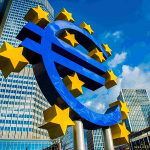 Ευρωζώνη: Σήμα ανησυχίας από τους Κεντρικούς Τραπεζίτες – Ποιους κινδύνους βλέπουν