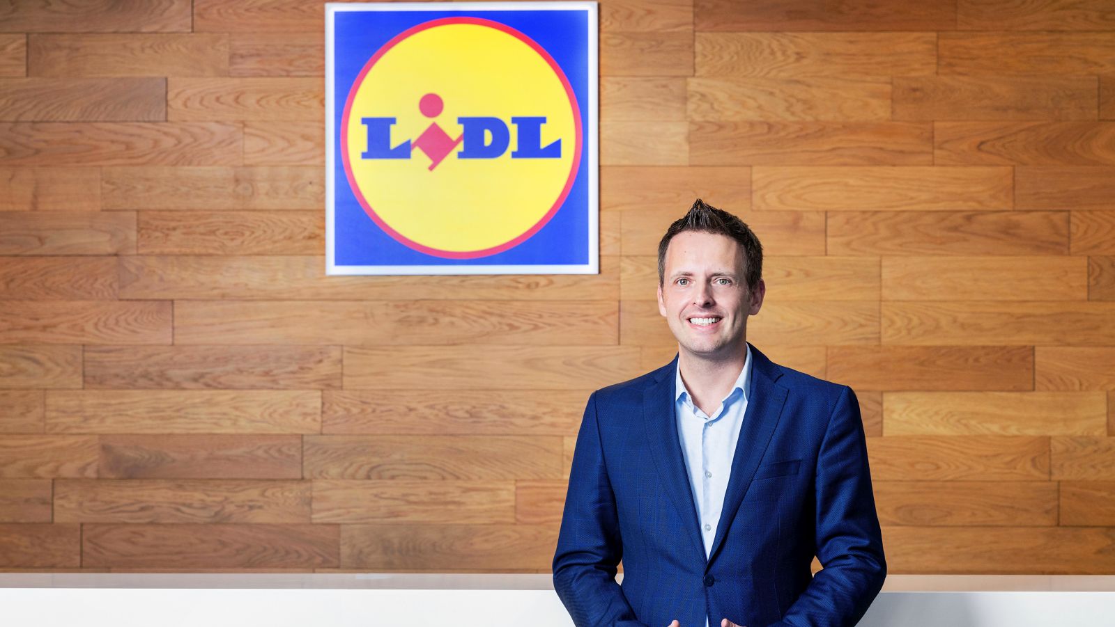 Lidl: Επενδύει 100 εκατ. για νέο κέντρο logistics στην Ελευσίνα – Πώς ανέβηκε στη δεύτερη θέση του λιανεμπορίου