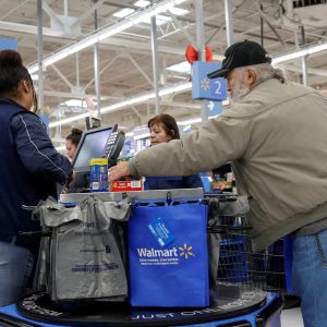 Walmart: Εκτίμηση για αυξημένα έσοδα το β΄ τρίμηνο 2025