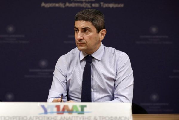 Αυγενάκης: Πληρωμές 2,2 δισ. ευρώ στον αγροτικό τομέα έως το τέλος του 2024