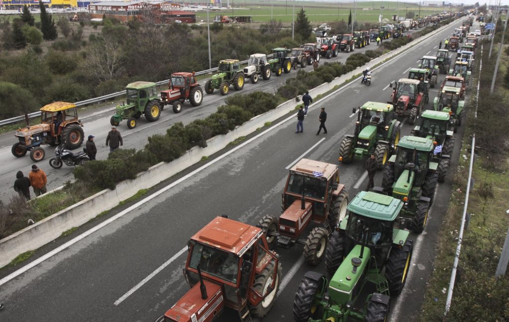 Τριψήφιος αριθμός τρακτέρ στην Αθήνα την Τρίτη – «Σταγόνα στον ωκεανό τα μέτρα Μητσοτάκη»