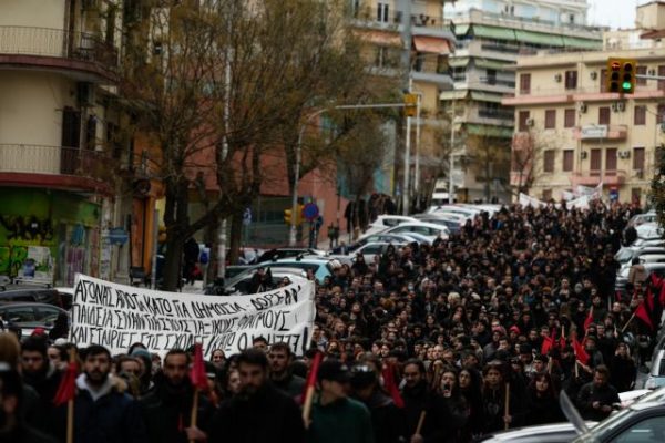 Ιδιωτικά πανεπιστήμια: Στους δρόμους οι φοιτητές, στη διαβούλευση το ν/σ – «Πυρά» κομμάτων στην κυβέρνηση