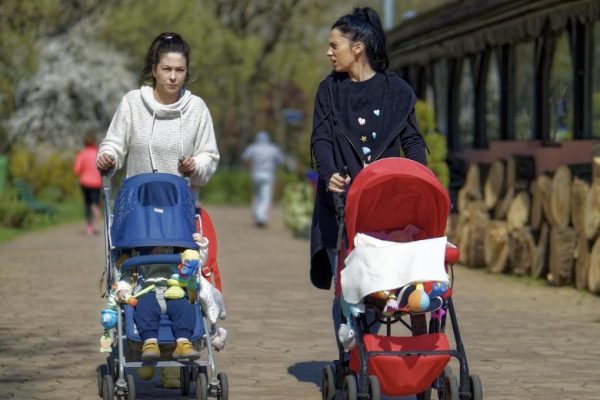 Millennials: Βάζουν προτεραιότητες, ξοδεύουν και… εμποδίζουν την ανάπτυξη της οικονομίας