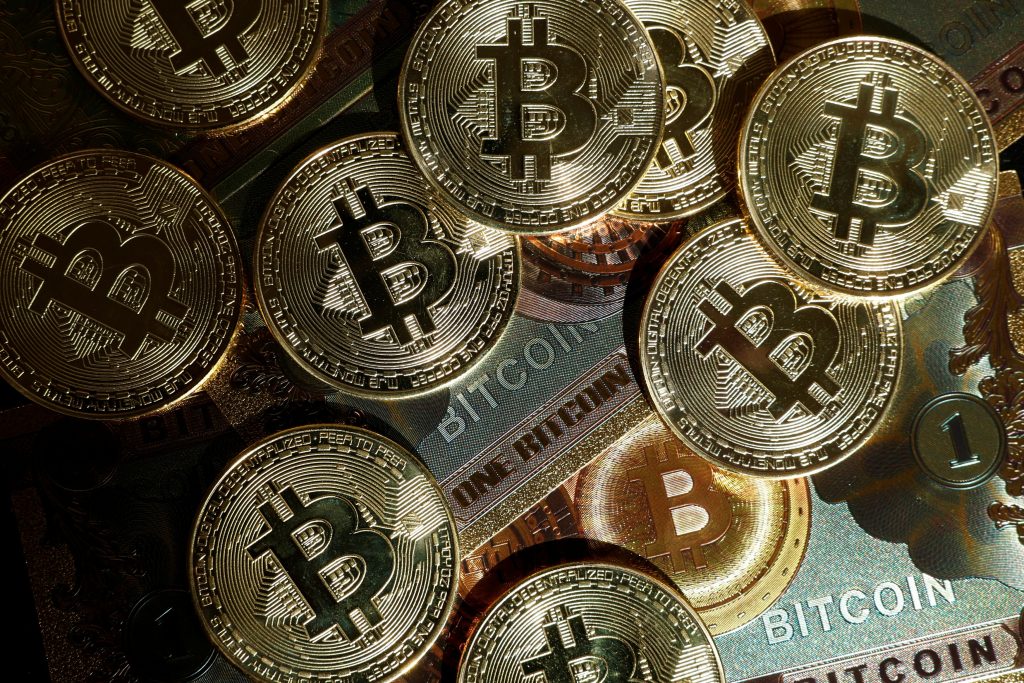 Crypto: Μεγάλες εισροές κεφαλαίων – Οι επενδυτές ποντάρουν σε νίκη Τραμπ