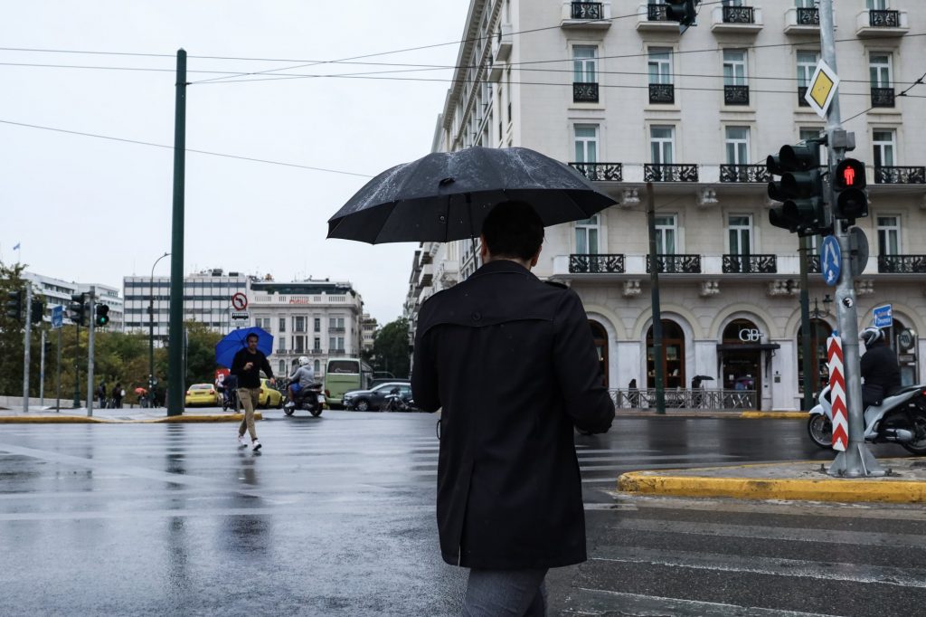 Καιρός: Βροχές με υψηλές θερμοκρασίες την Κυριακή του Πάσχα