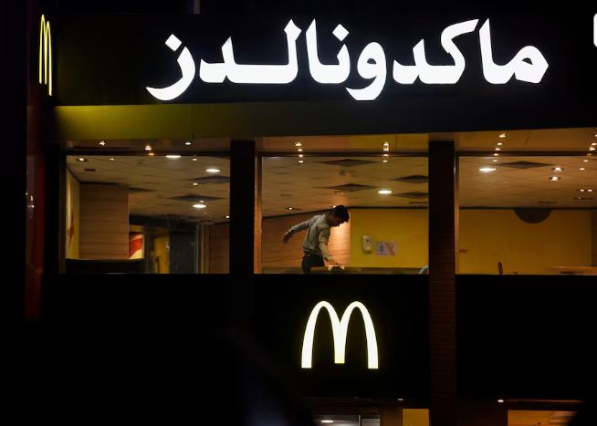Μέση Ανατολή: Εκτεταμένο πλήγμα από το μποϊκοτάζ σε McDonald’s και KFC