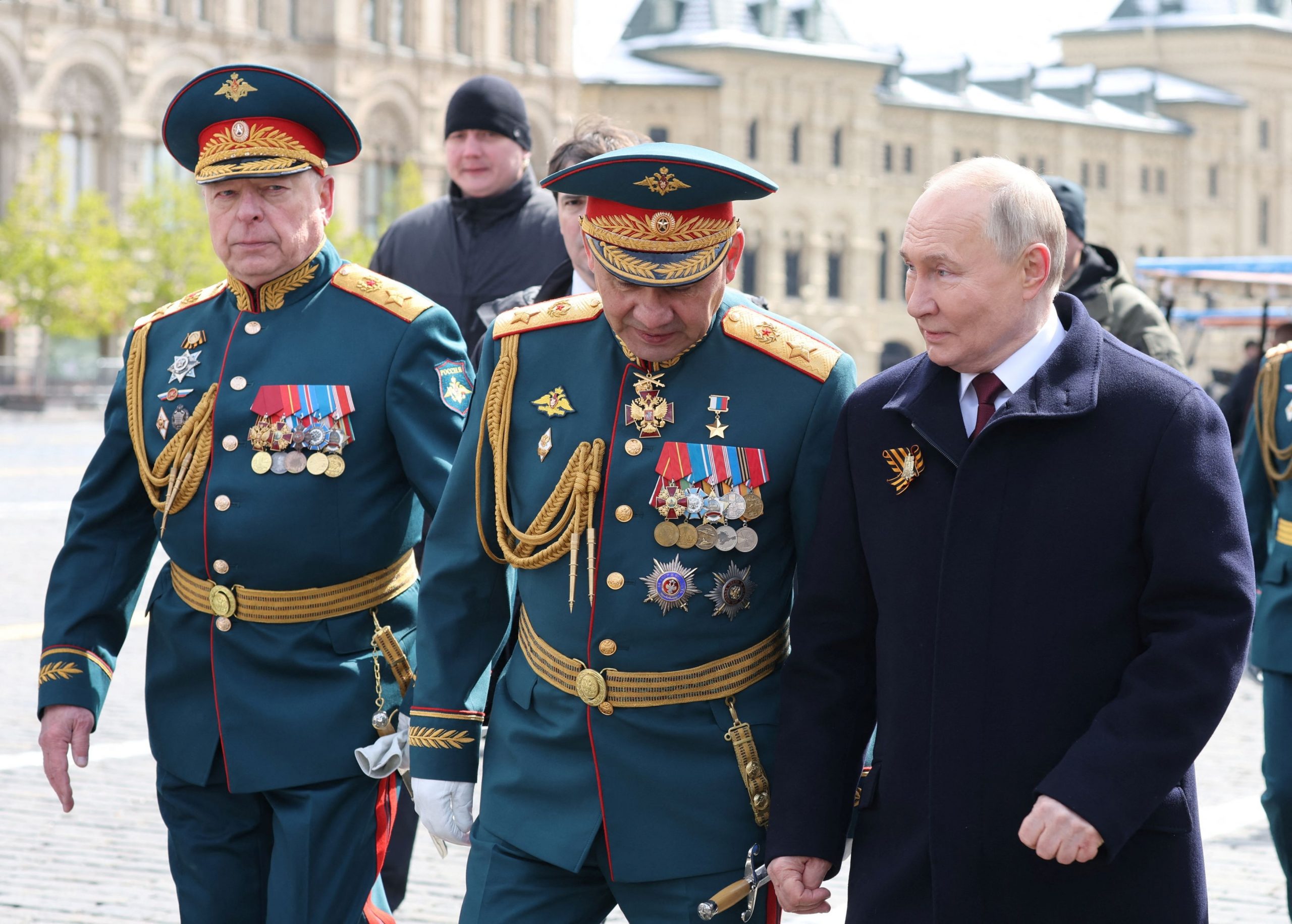 Ουκρανία: Ο Βλαντιμίρ Πούτιν ανασυγκροτεί την πολεμική μηχανή της Ρωσίας – Δόγμα «πολεμικής οικονομίας»
