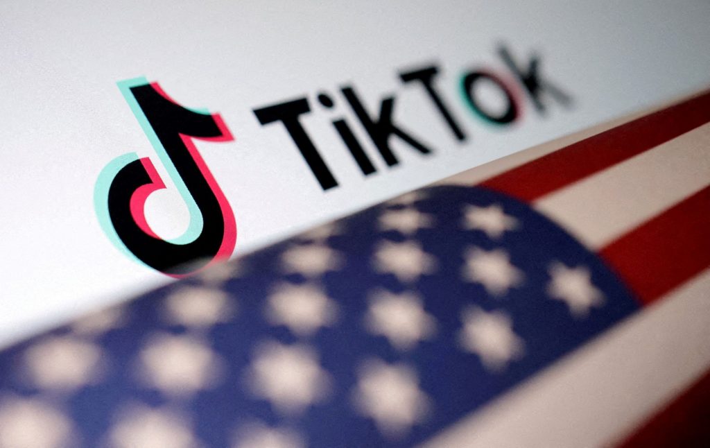 Εξαγορά του TikTok: Η Microsoft βρίσκεται σε συνομιλίες με την ByteDance