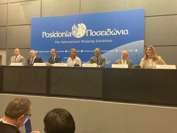 Ποσειδώνια 2024: «Μην πυροβολείτε τη ναυτιλία» – Το μήνυμα Τραυλού