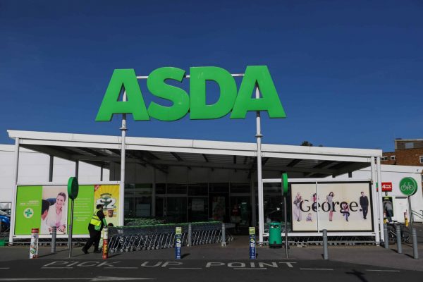 Asda: Αλλαγές στη βρετανική αλυσίδα – Ποιος είναι ο νέος μεγαλομέτοχος