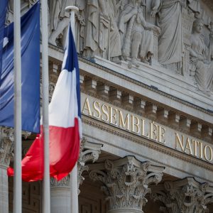 Γαλλία: Οι φοροφυγάδες στο στόχαστρο της Αριστεράς