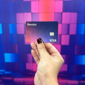 Revolut: Πάνω από 100.000 Έλληνες επιλέγουν τα ευέλικτα κεφάλαια