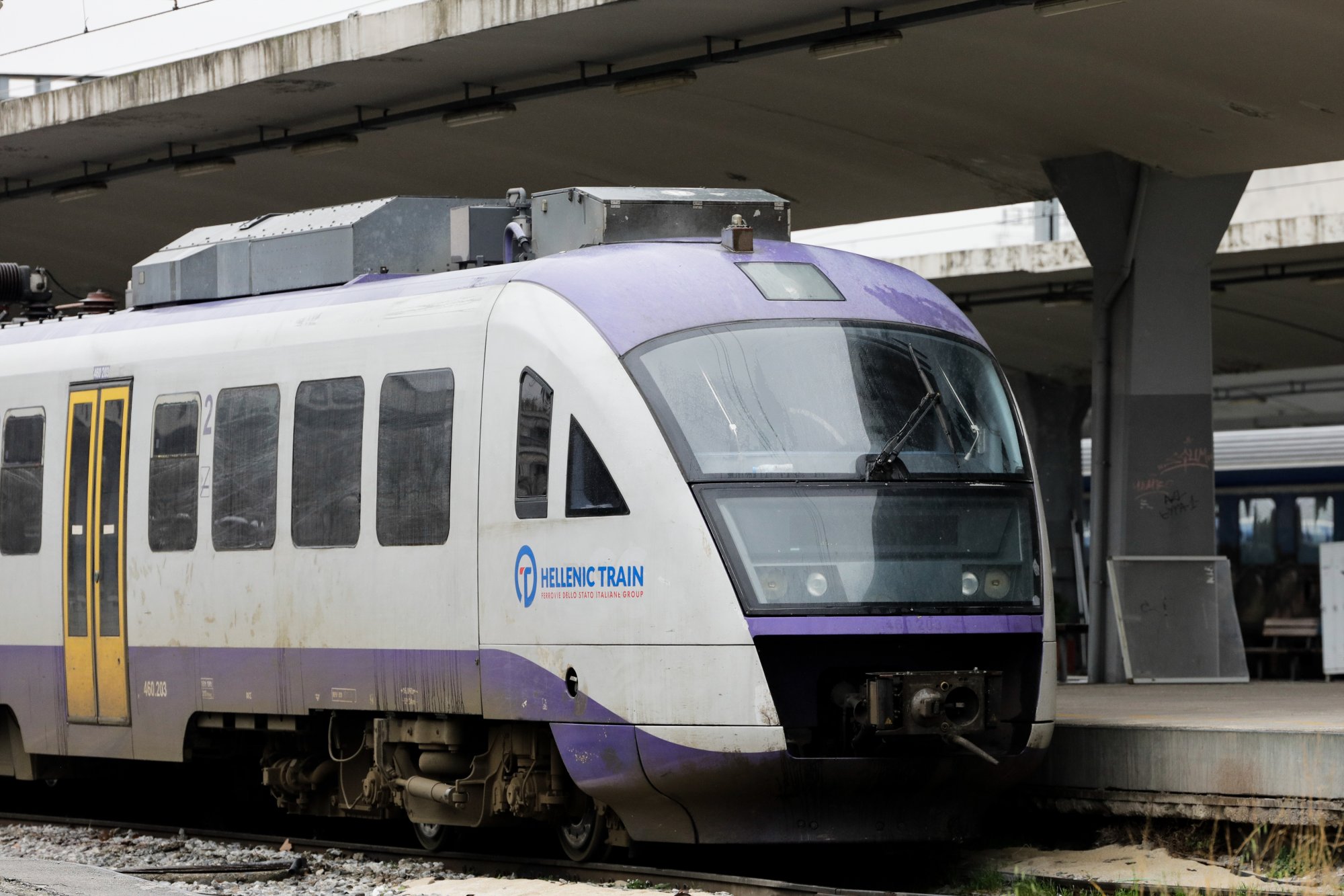 Κόρινθος: Απαγόρευση της κυκλοφορίας των τρένων του προαστιακού λόγω φωτιάς