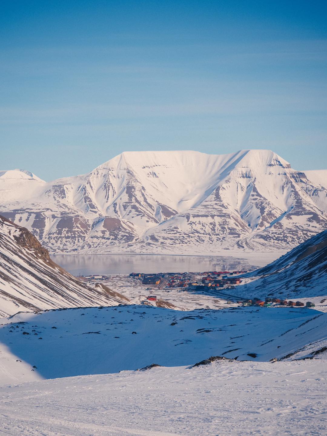 Νορβηγία: Ακυρώνει την πώληση ακινήτων στην αρκτική περιοχή Σβάλμπαρντ