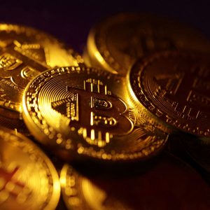 Bitcoin: «Σκαρφάλωσε» πάνω από τα 67.000 δολάρια