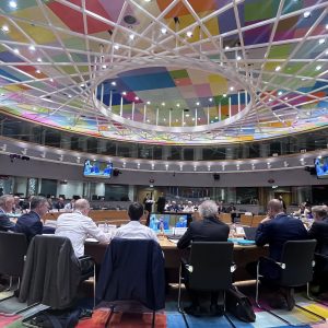 Eurogroup: Δέσμευση των κρατών – μελών για περικοπές δαπανών και μείωση του χρέους