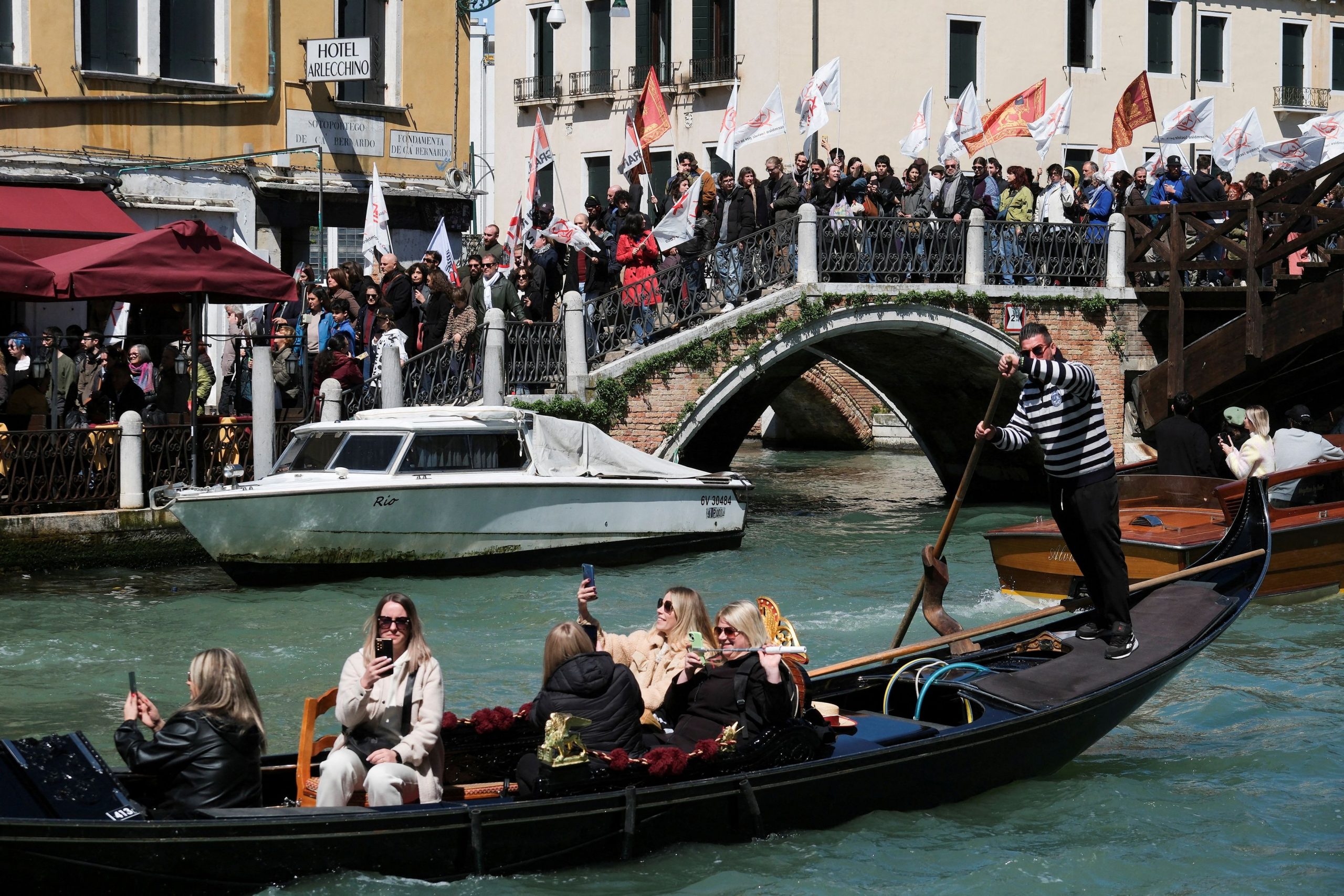 Βενετία: Μετά το εισιτήριο επιβάλλεται και όριο συμμετεχόντων στα… πάρτυ