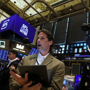 Wall Street: Νευρικότητα και βουτιά 14% για την CrowdStrike