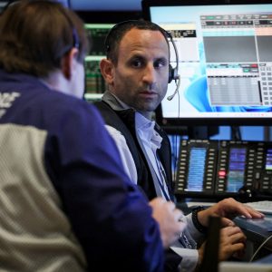 Wall Street: Έκτακτη παρέμβαση της FED πιθανολογούν οι traders – Στο «κόκκινο» τα futures