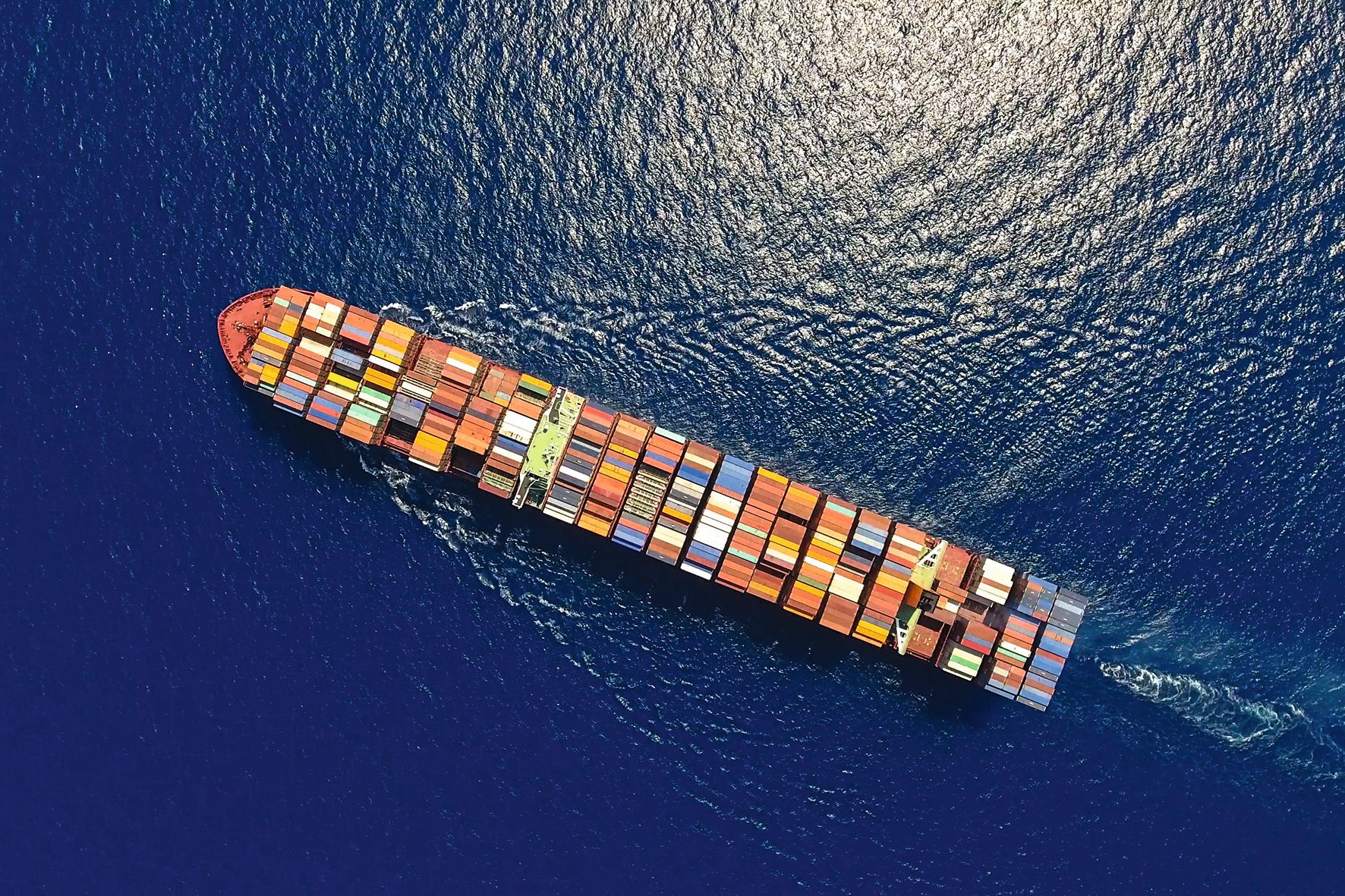 Containerships: Σε ιστορικά υψηλά επίπεδα οι ναύλοι